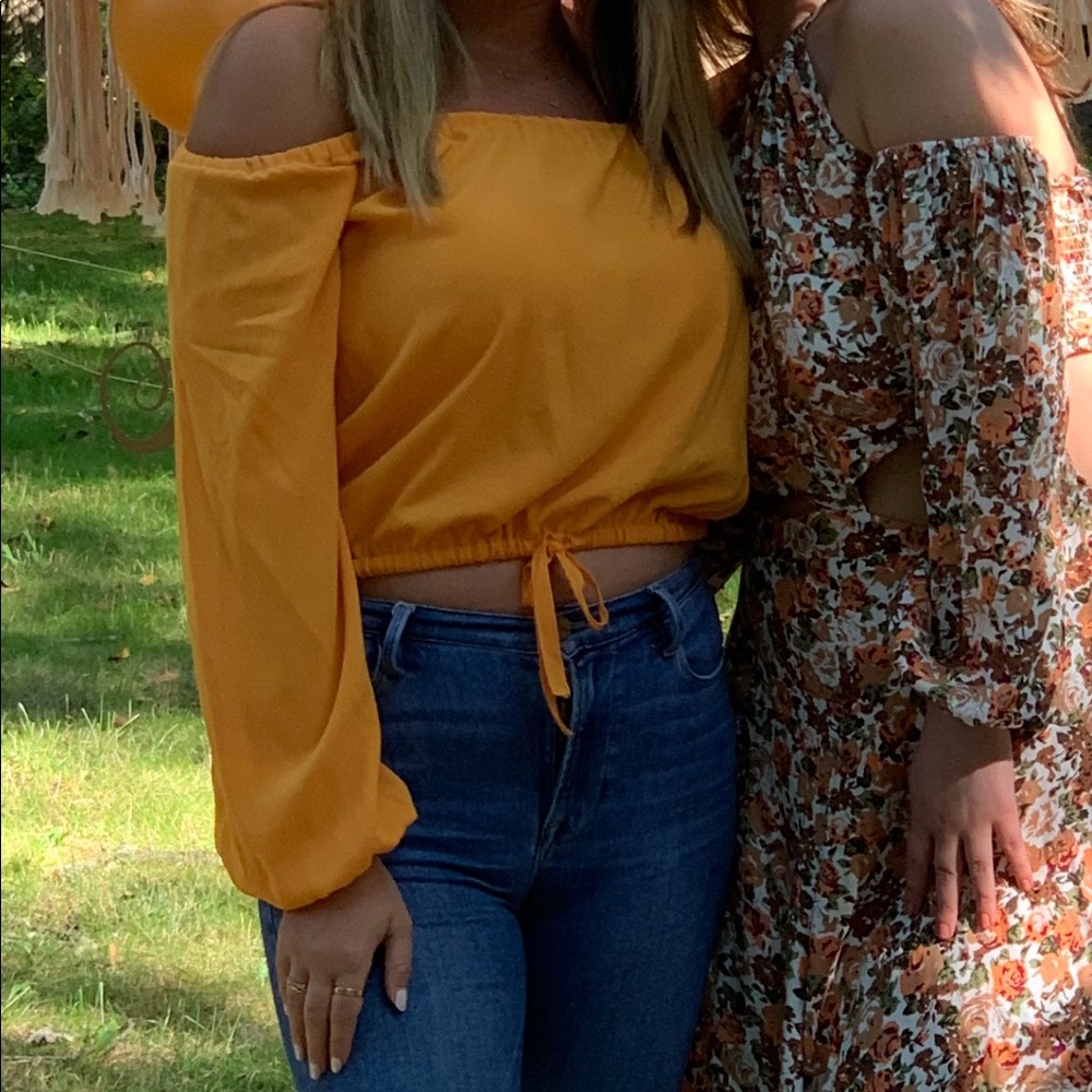 Wilfred off the shoulder top- tangerine